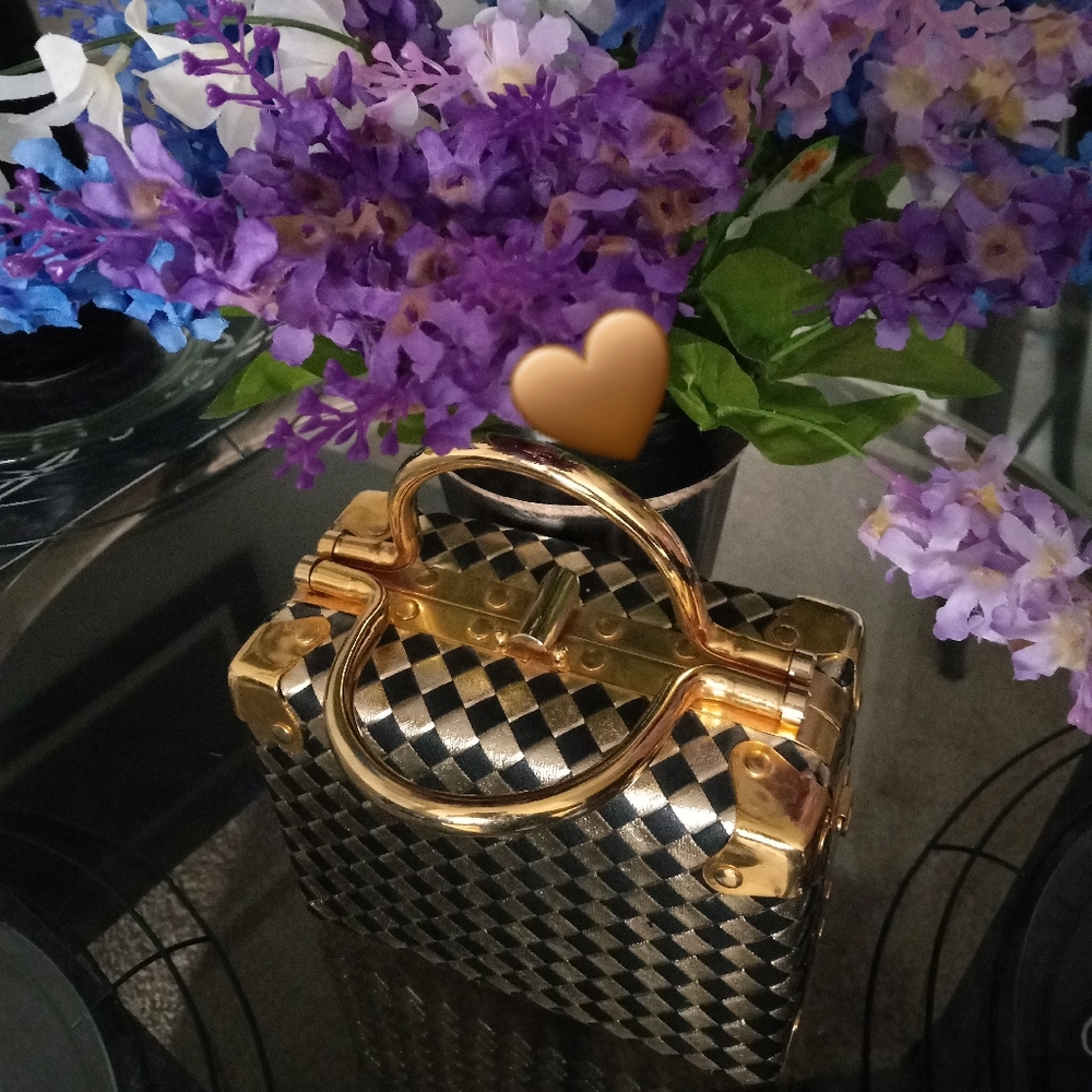 Luxury style handbags